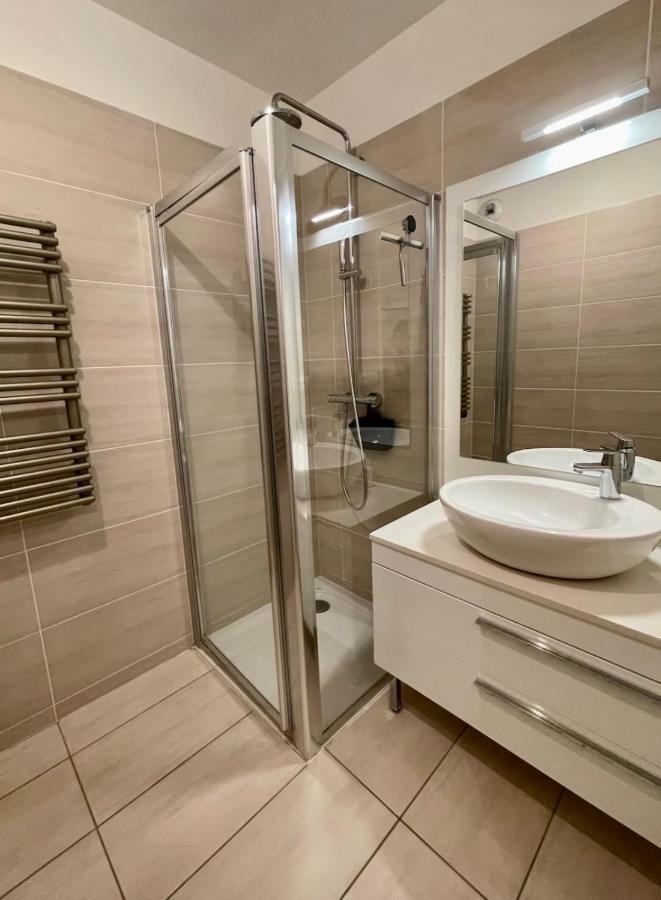 Oxford 1 Bedroom Apartment In A Brand New Building With A Pool Cannes Eksteriør billede